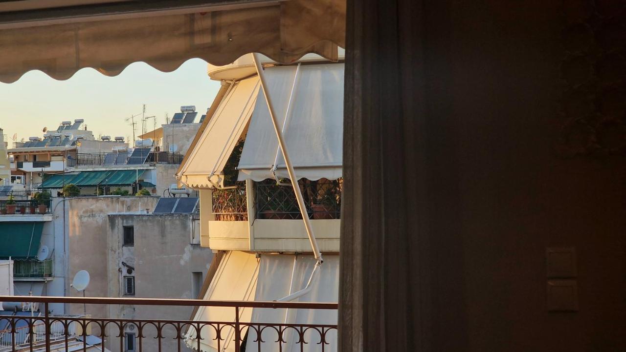 Luxury * Private Parking * Attica Metro Station Apartment Athen